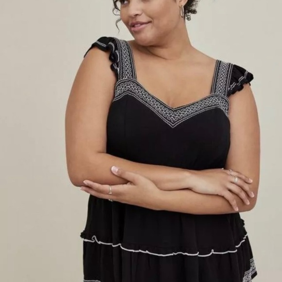 Torrid Womens NWT Black Babydoll Crinkle Gauze Embroidered Tiered Top Blouse 6x - Picture 3 of 6